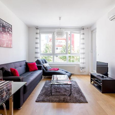 Flexible Selfcheckins 9 - Zagreb - Garage - Electric Vehicle Ccharger - Loggia - New - Apartments Repinc 9 Bagian luar foto